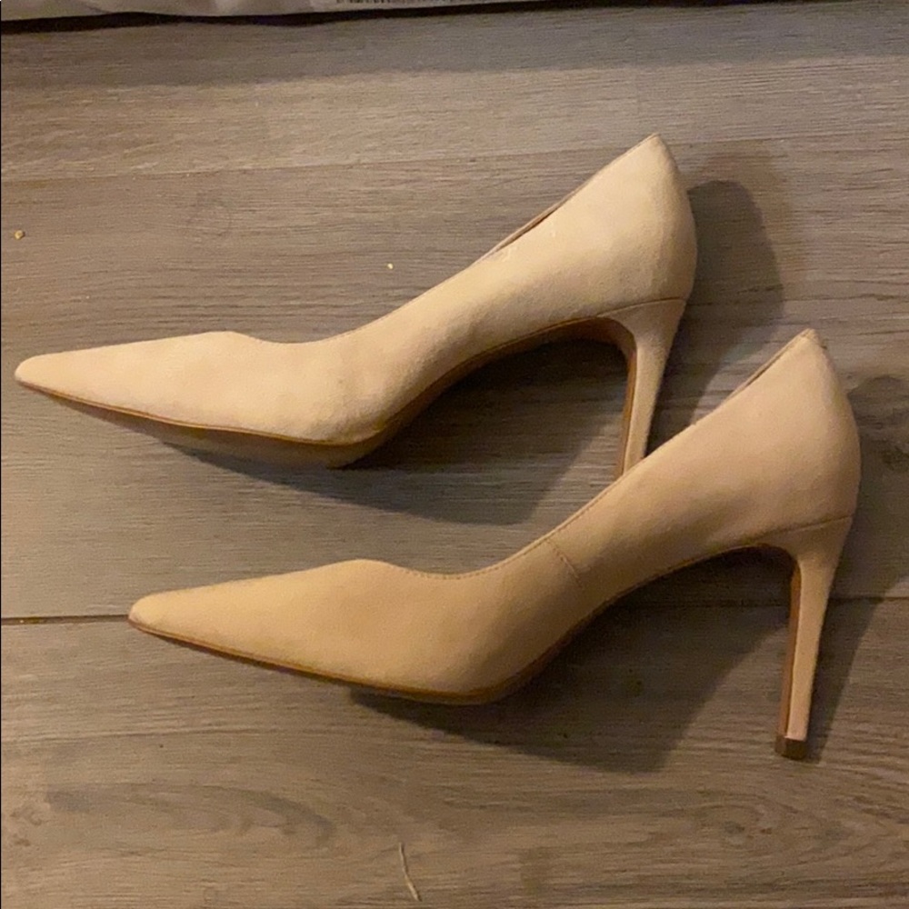 Banana republic 12 hour Madison heel